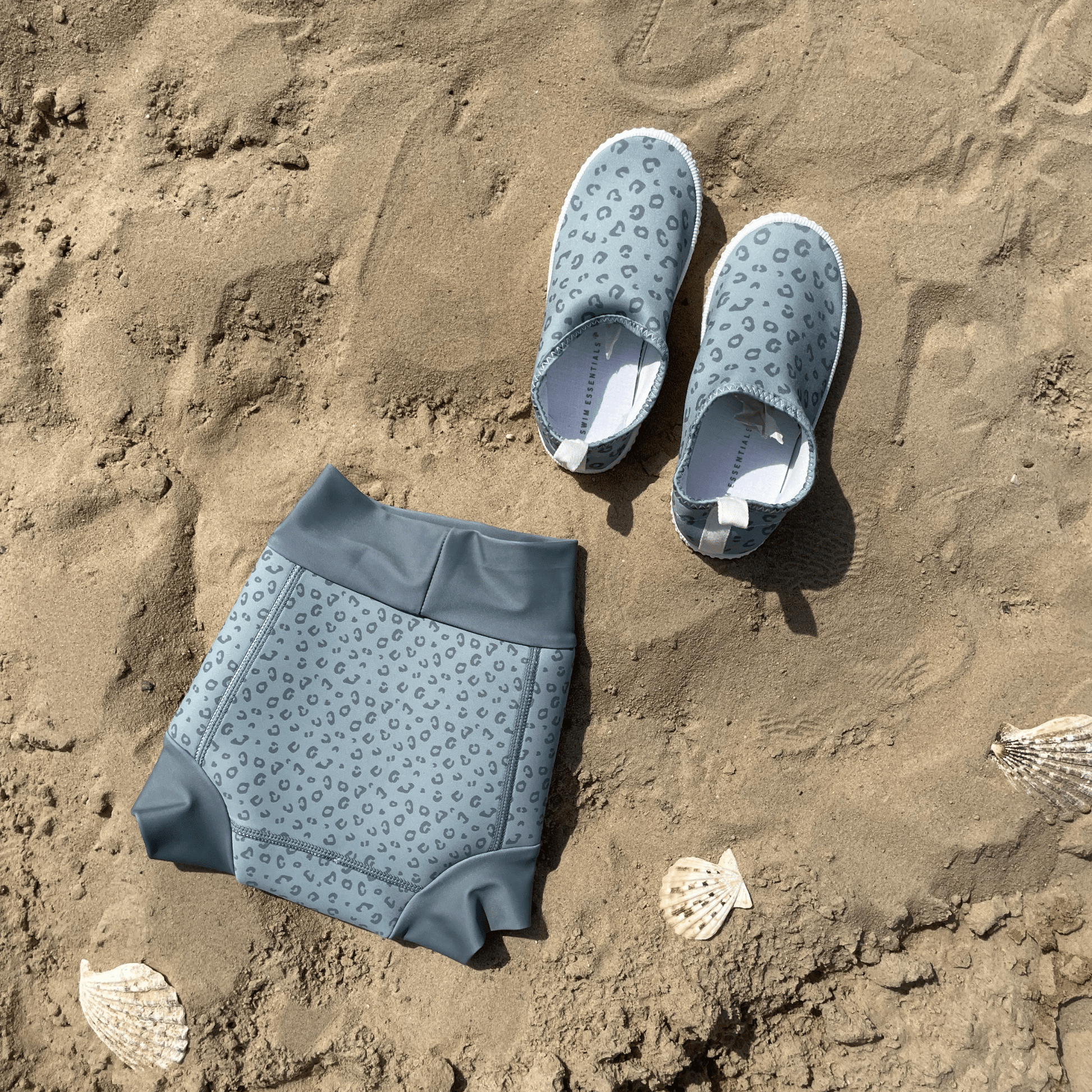 pannolino-da-piscina-neoprene-verde-motivo-pantera-swim-essentials-2