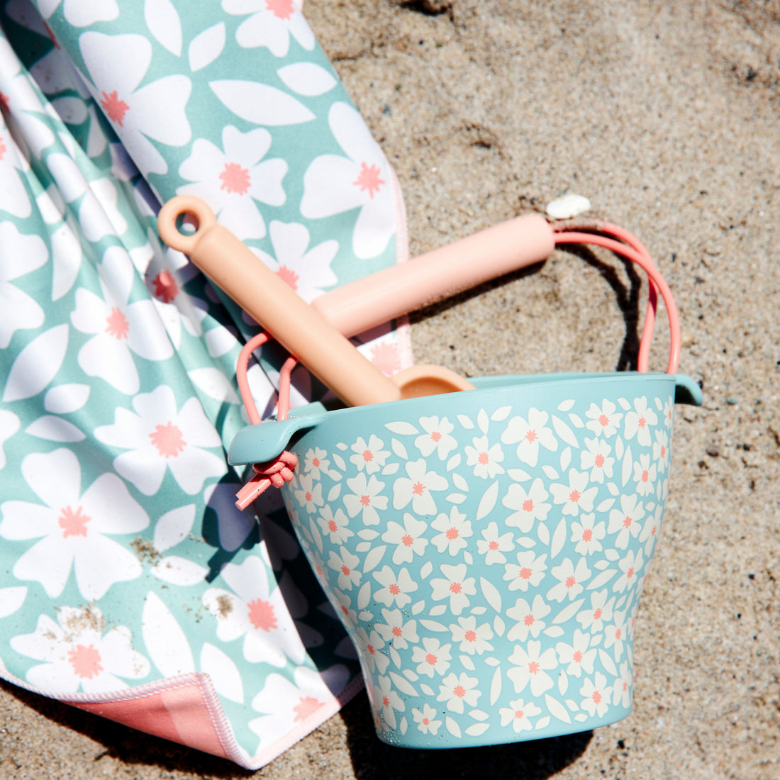 Set-di-Giochi-da-Spiaggia-Multicolore