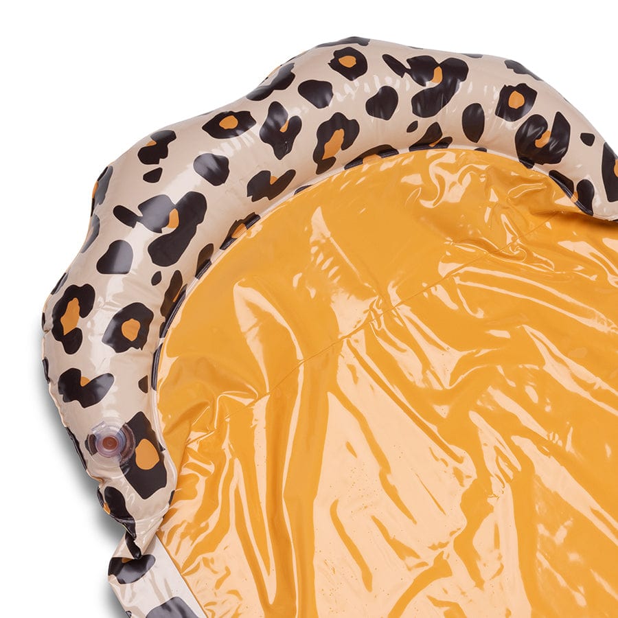 scivolo-d'acqua-beige-safari-chic-swim-essentials