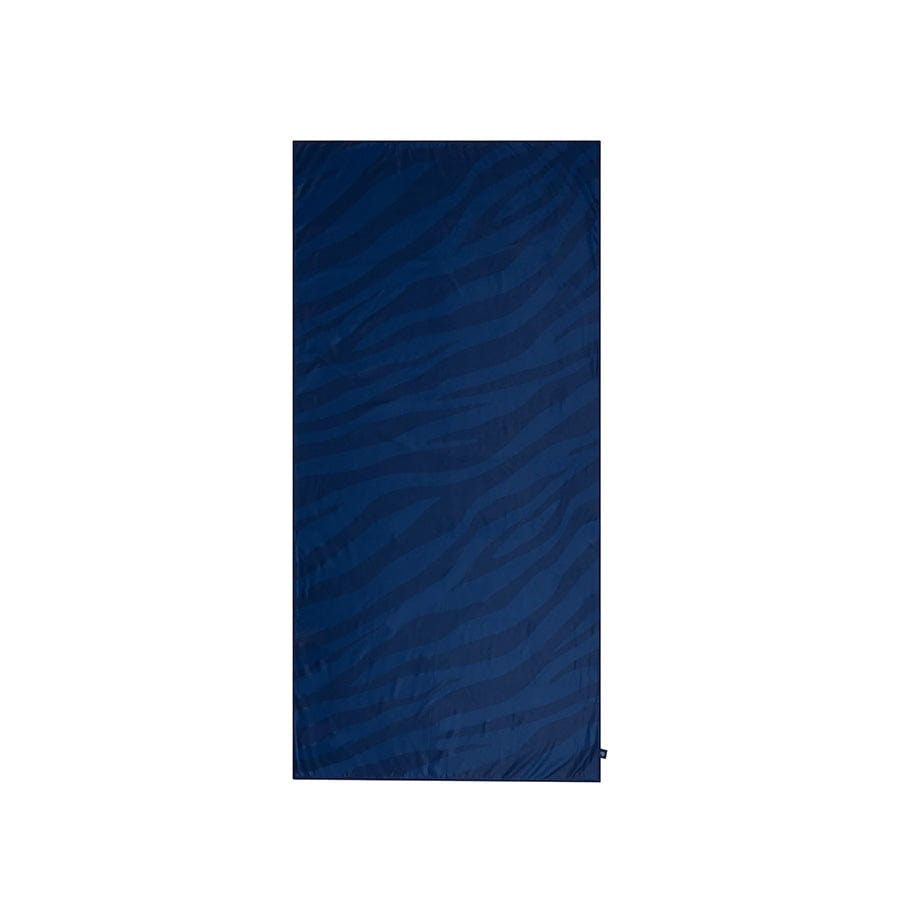 microfibra-asciugamano-blu-zebra-180x90-swim-essentials-1